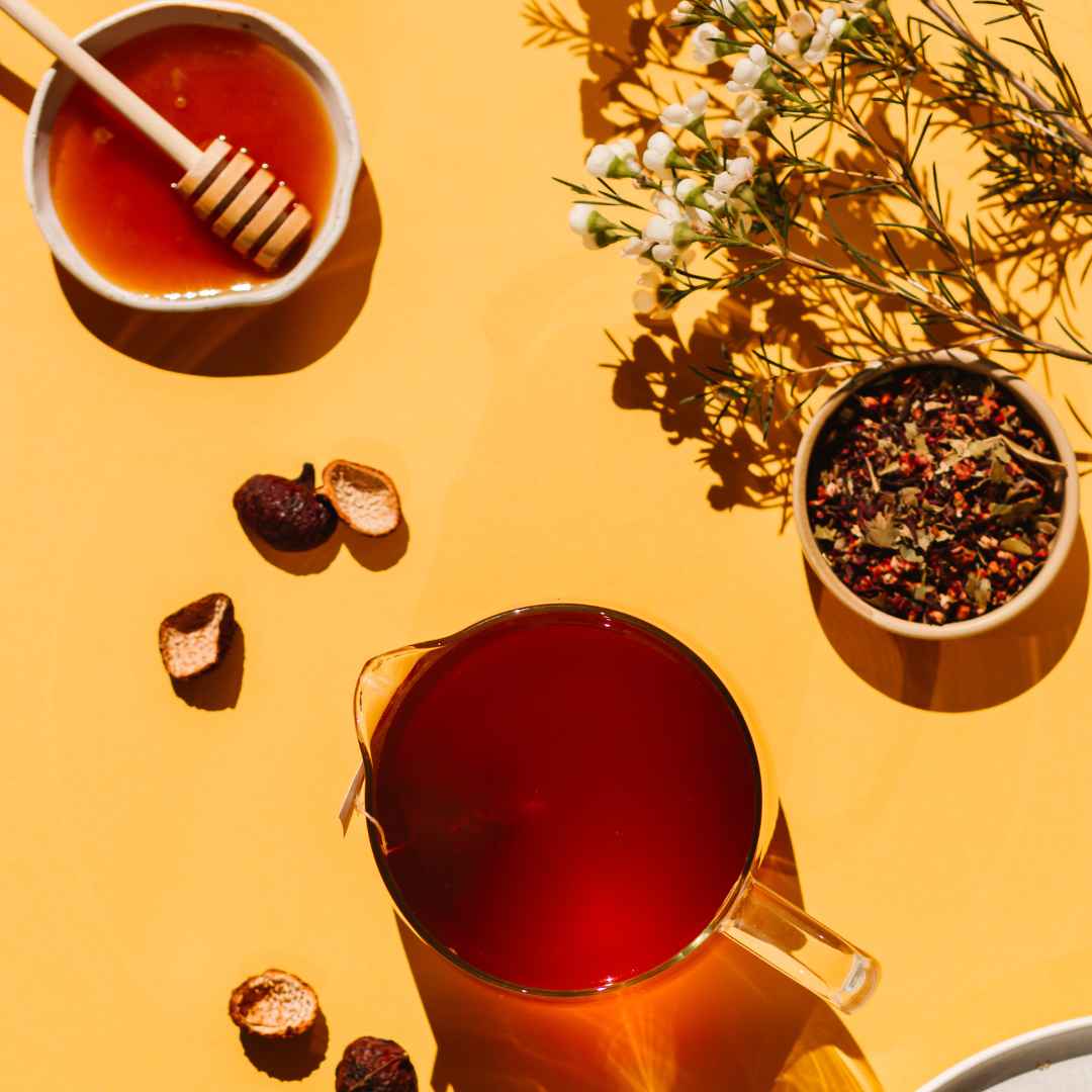 Honey_and_tea.jpg - Roogenic