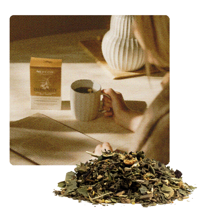 Immunity Loose Leaf Tea Pile & Drink