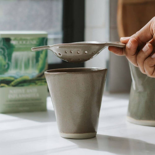 Handmade Ceramic Cup – Australian Tea and Wellness – Roogenic