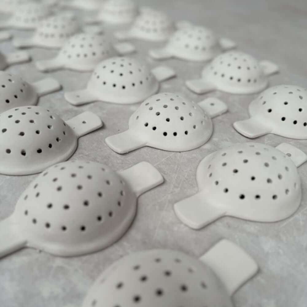 Handmade Ceramic Tea Strainer – Australian Tea and Wellness – Roogenic