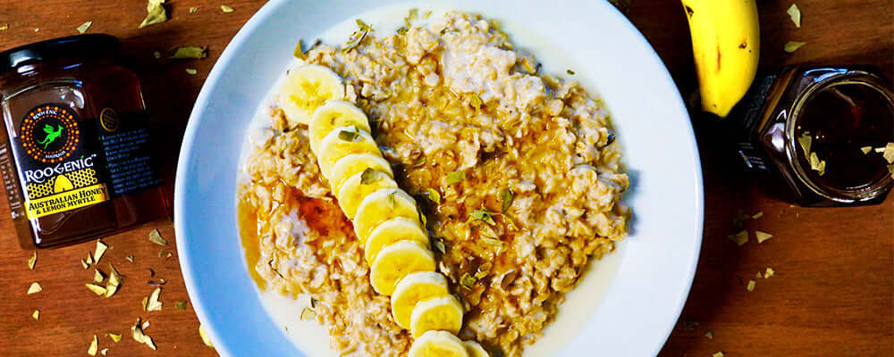 Cinnamon Myrtle Porridge with Lemon Myrtle Infused Honey - Roogenic